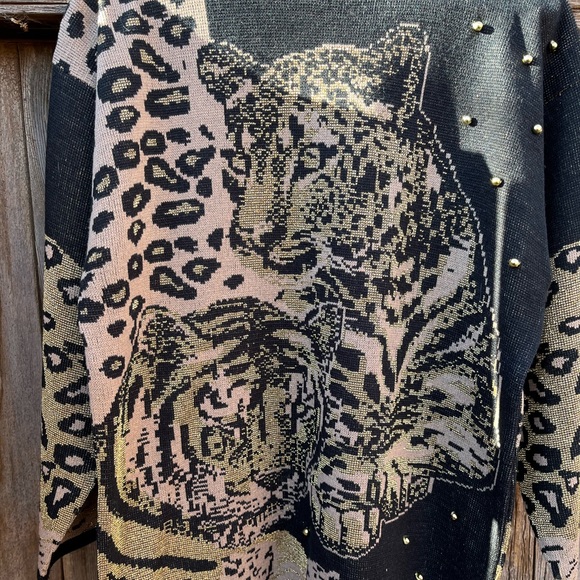 Maurada Vintage 1980s Tiger and Leopard Oversized Sweater Novelty Print Big Cats - Picture 5 of 11